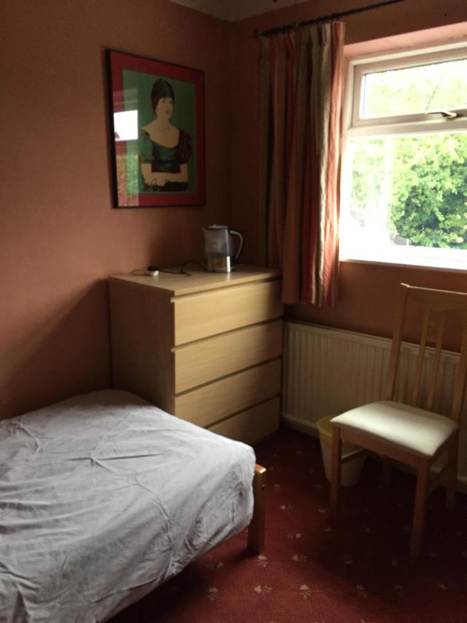 Hotel 5 Ravenhurst Drive Walsall Eksteriør billede