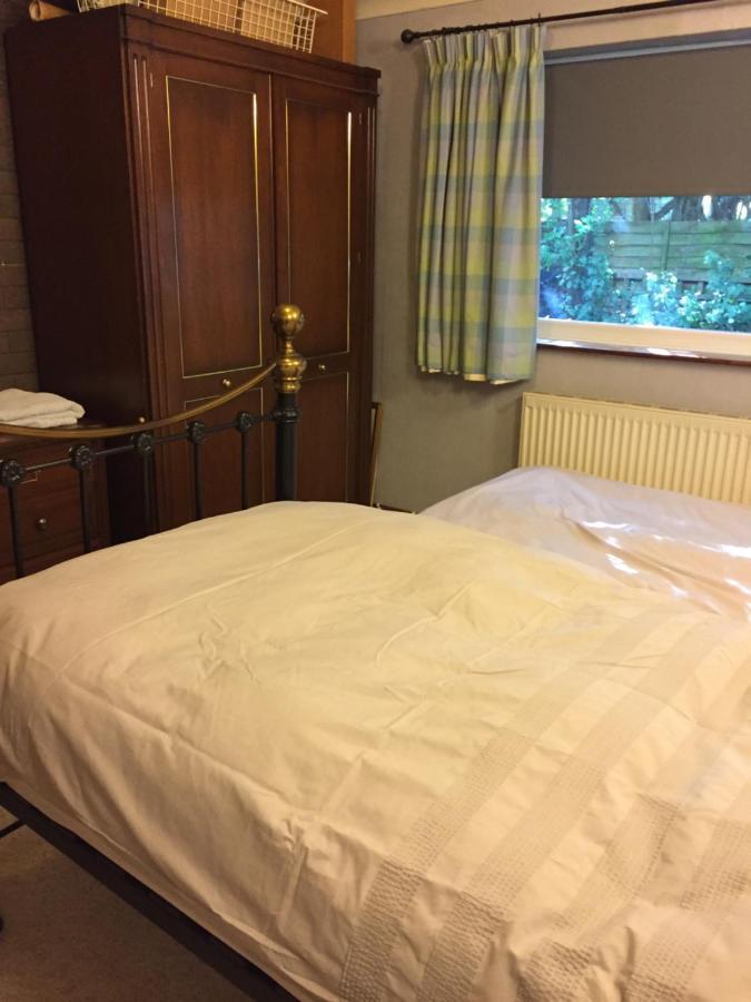 Hotel 5 Ravenhurst Drive Walsall Eksteriør billede